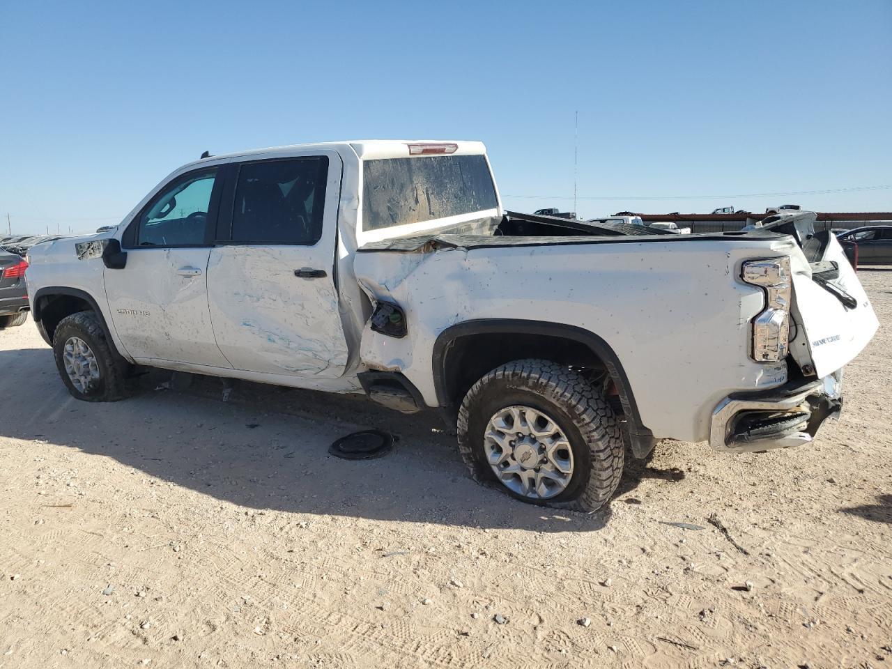 2023 CHEVROLET SILVERADO - Image 2
