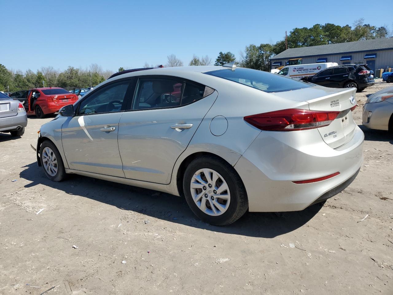 2017 HYUNDAI ELANTRA SE - Image 2