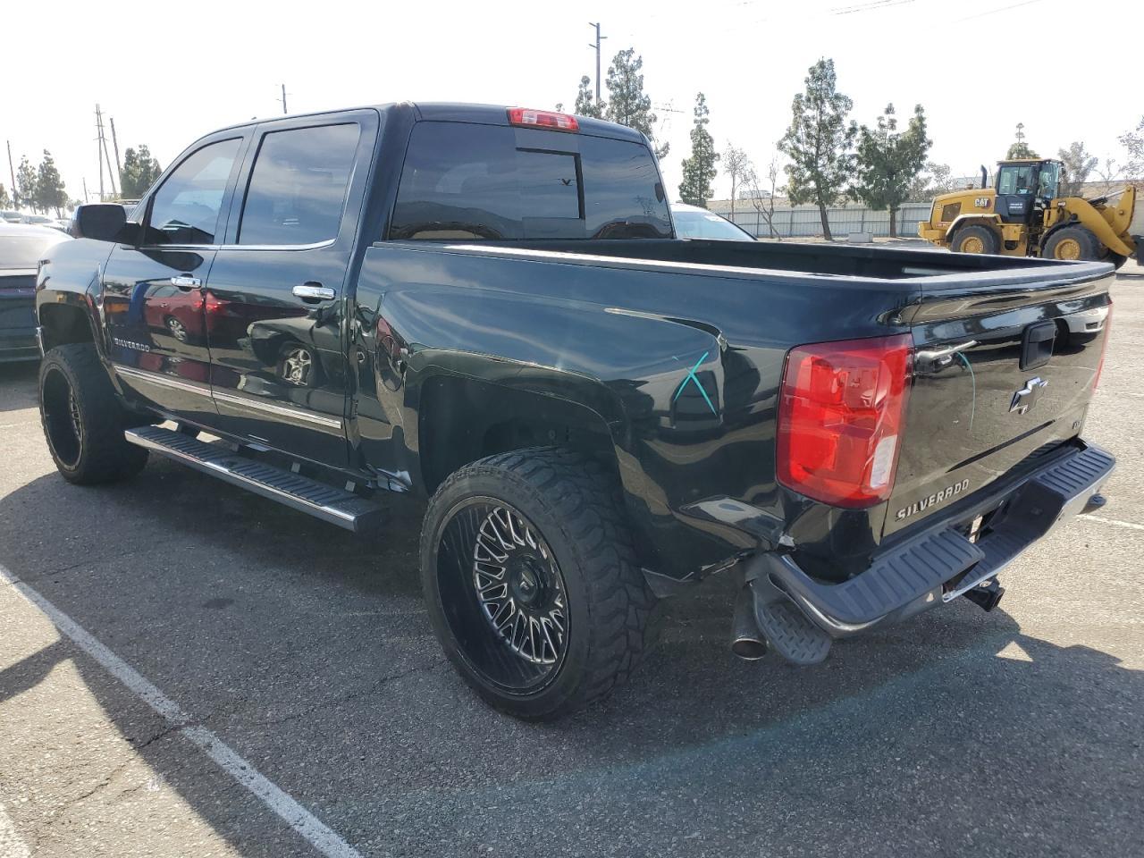 2018 CHEVROLET SILVERADO - Фото 2