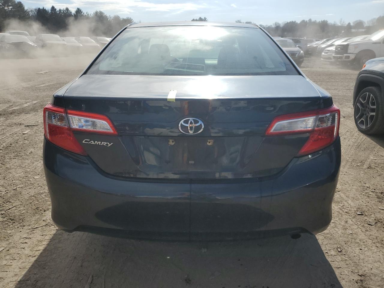 2014 TOYOTA CAMRY L - Фото 6