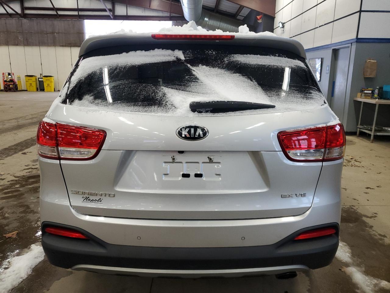2016 KIA SORENTO EX - Image 6