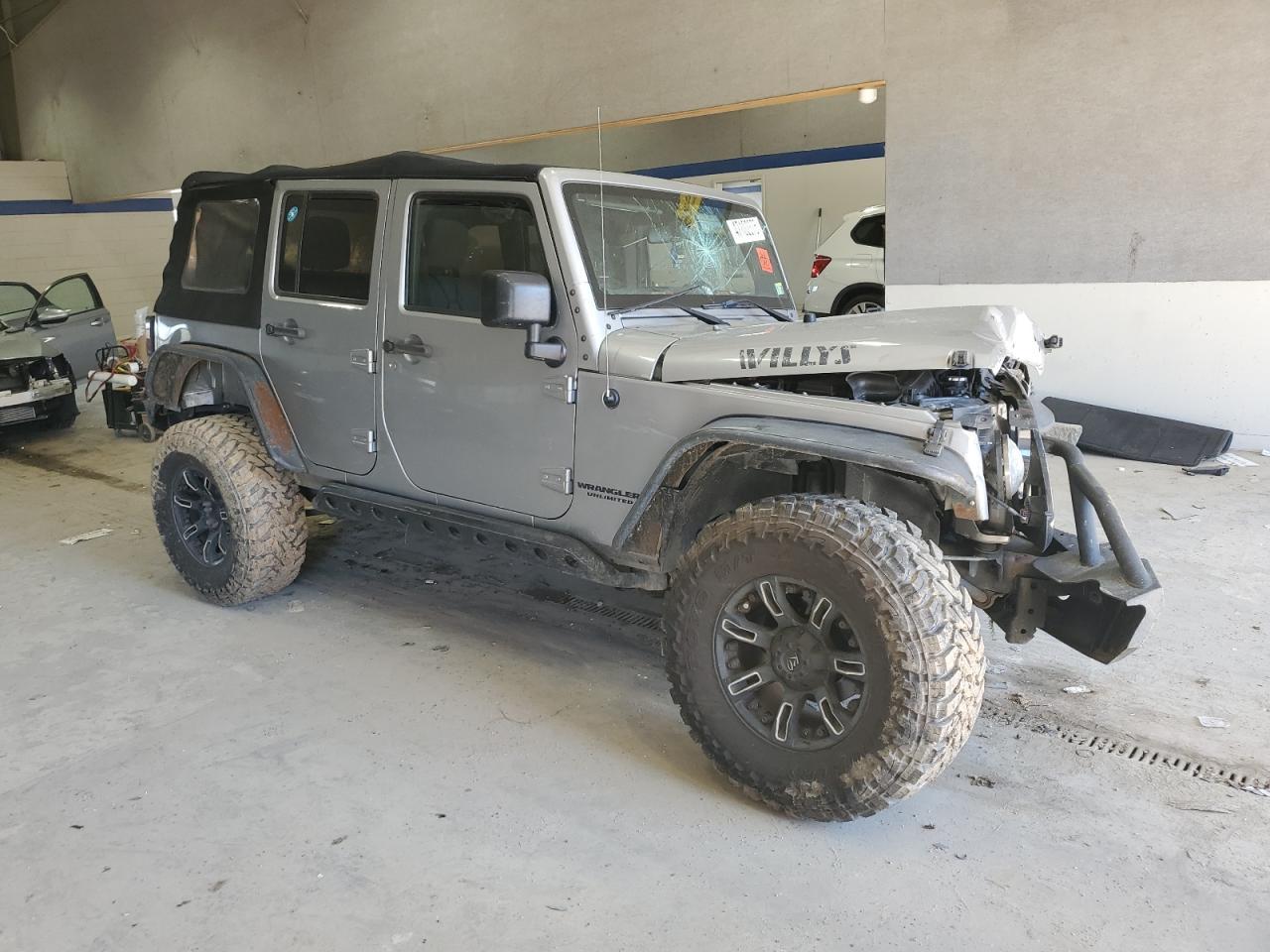 2017 JEEP WRANGLER U - Image 4