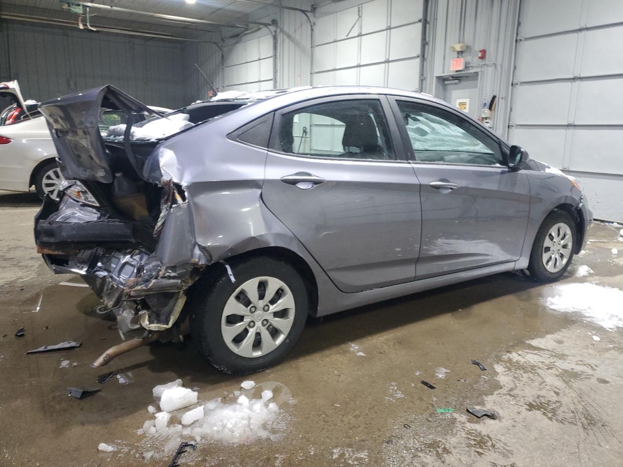 2017 HYUNDAI ACCENT SE - Image 3