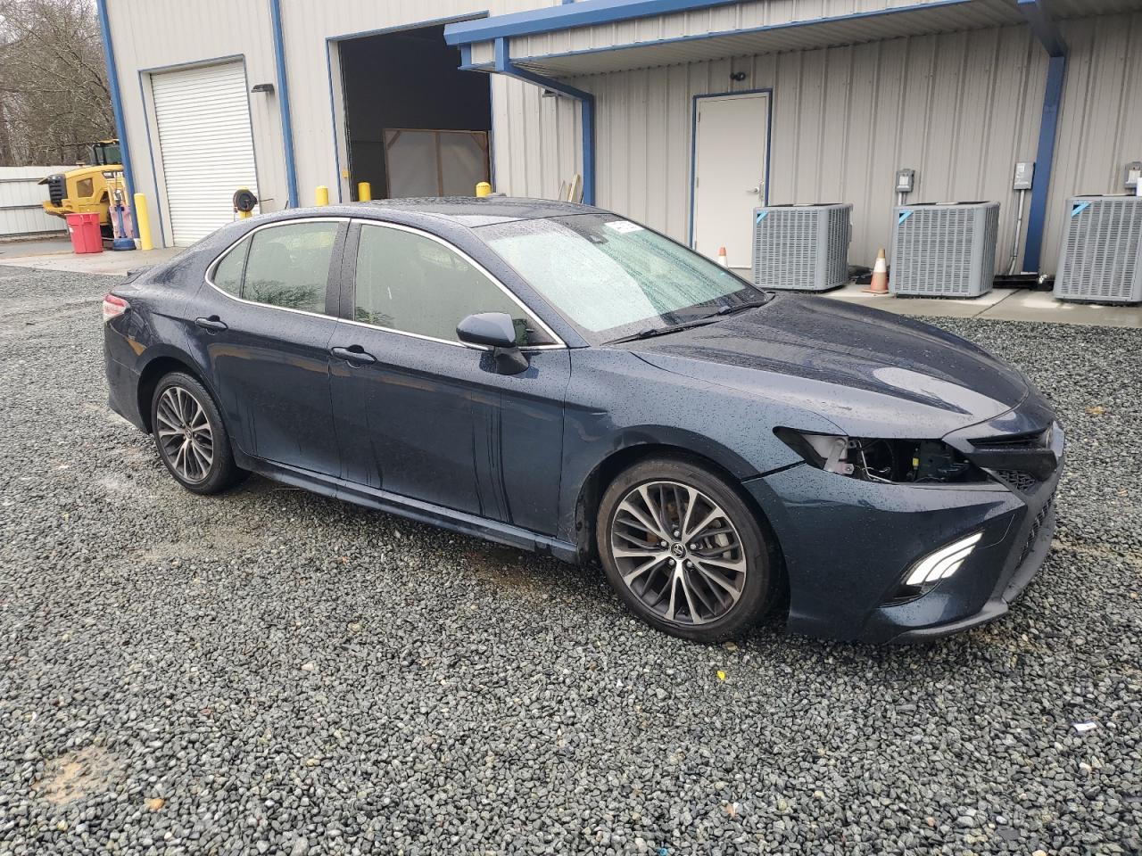 2018 TOYOTA CAMRY L - Фото 4