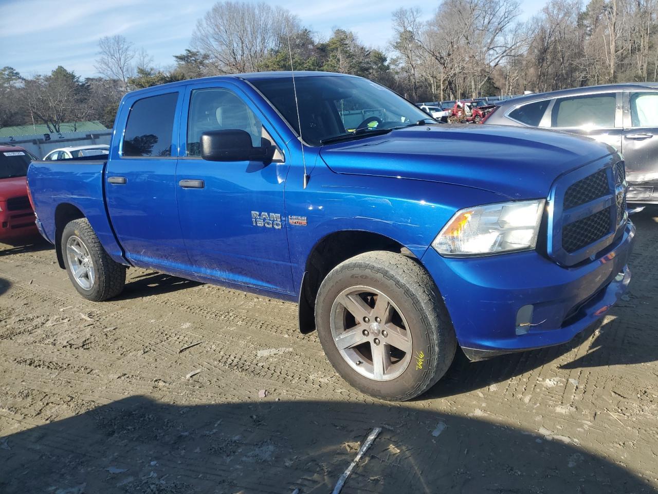 2015 RAM 1500 ST - Image 4
