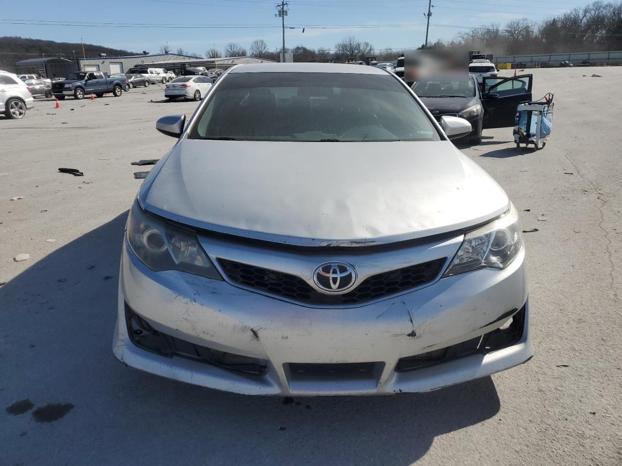 2014 TOYOTA CAMRY L - Image 5