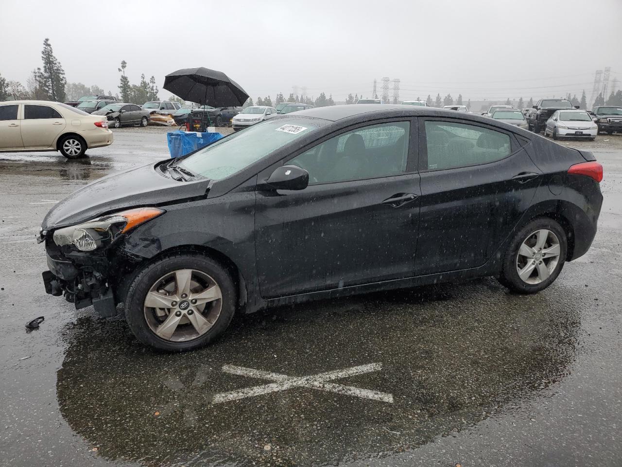 2013 HYUNDAI ELANTRA GL