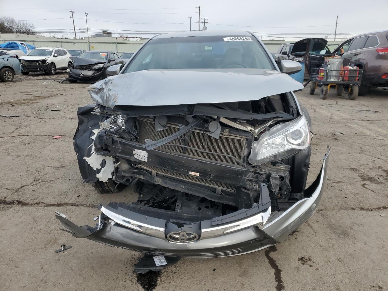 2016 TOYOTA CAMRY LE - Image 5