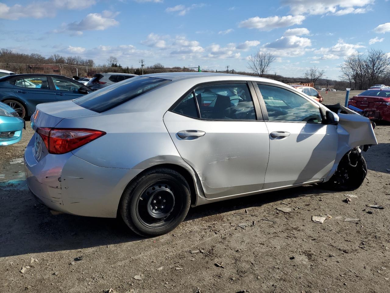 2018 TOYOTA COROLLA L - Image 3