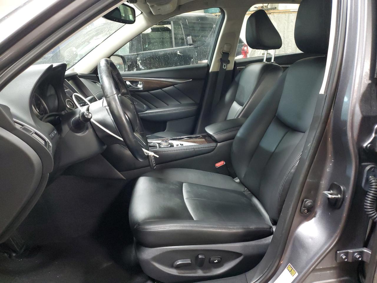 2018 INFINITI Q50 LUXE - Image 7