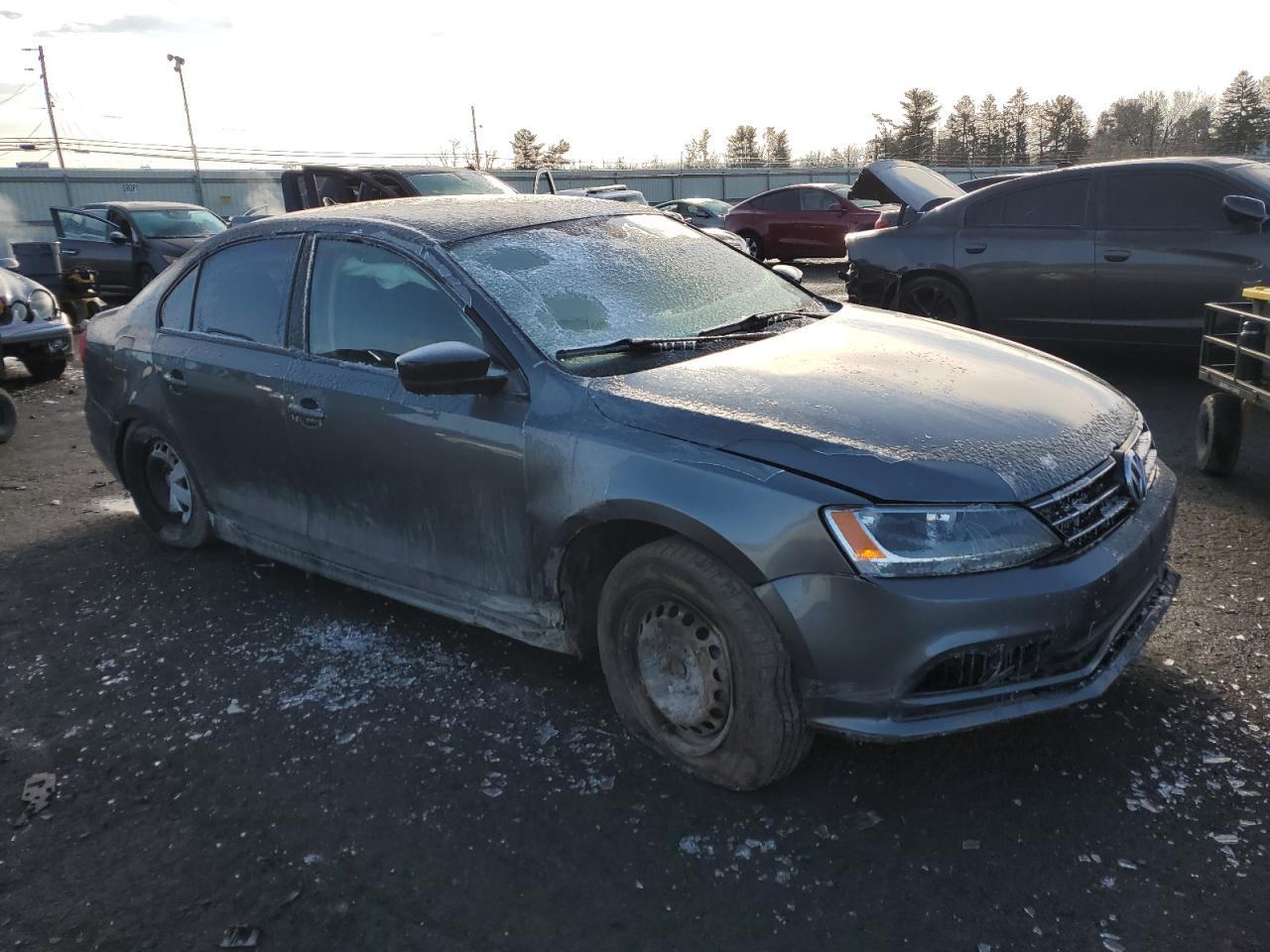 2016 VOLKSWAGEN JETTA S - Image 4