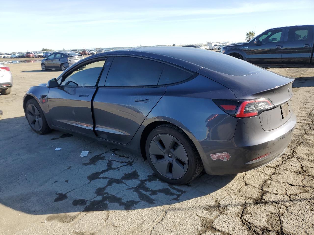 2023 TESLA MODEL 3 - Image 2