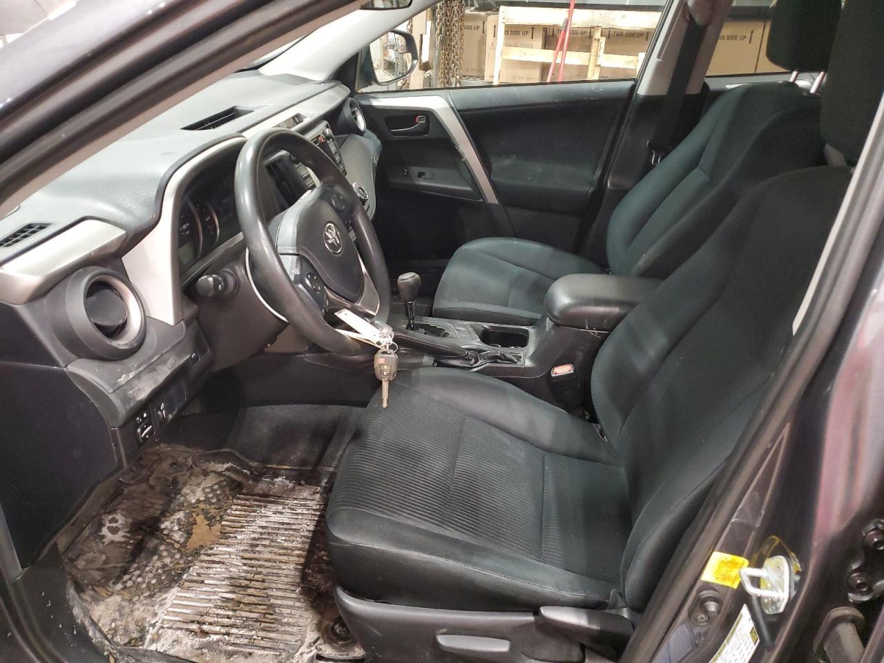 2016 TOYOTA RAV4 LE - Фото 7