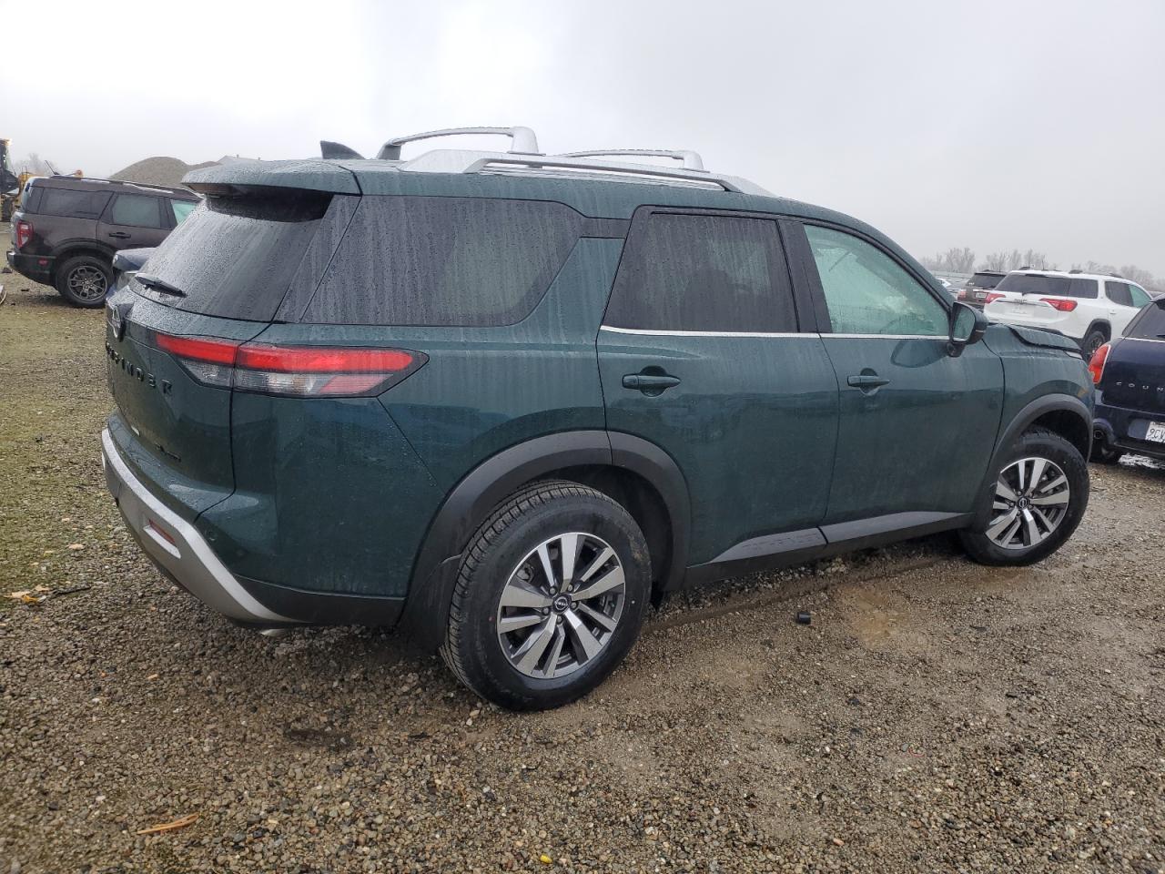 2023 NISSAN PATHFINDER - Фото 3