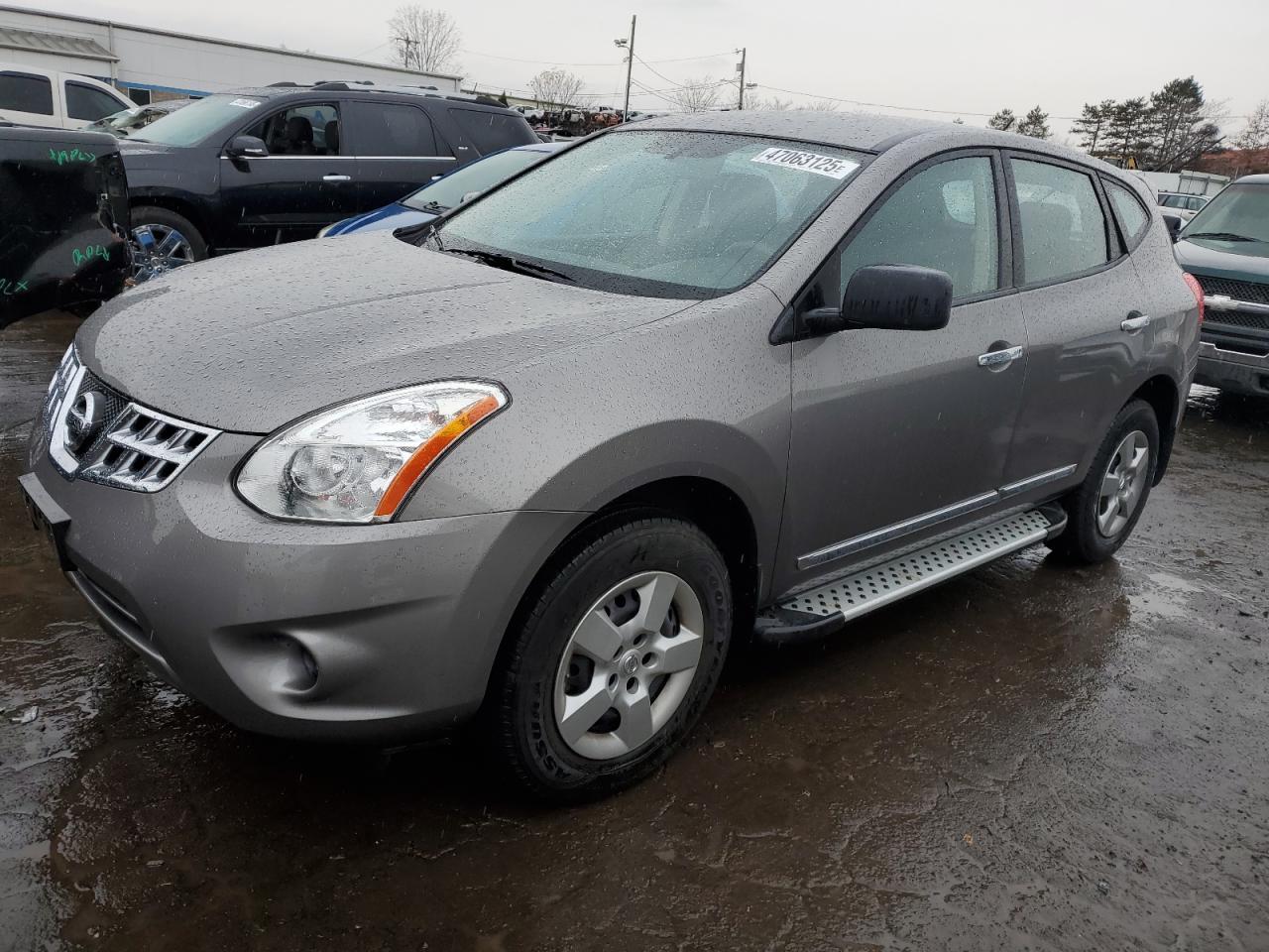 2013 NISSAN ROGUE S