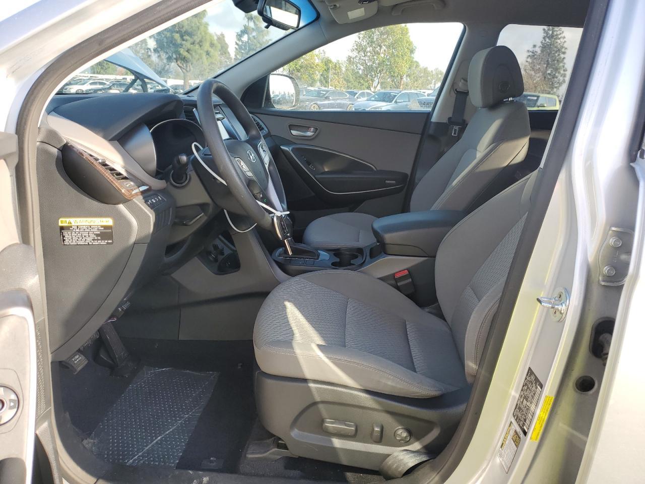 2017 HYUNDAI SANTA FE S - Image 7
