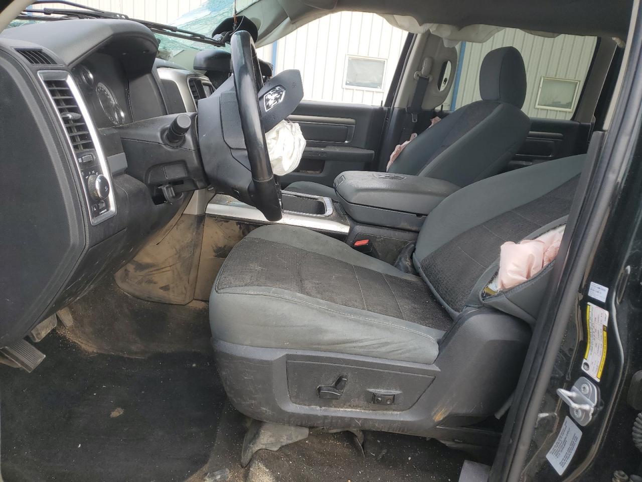 2017 RAM 1500 SLT - Image 7
