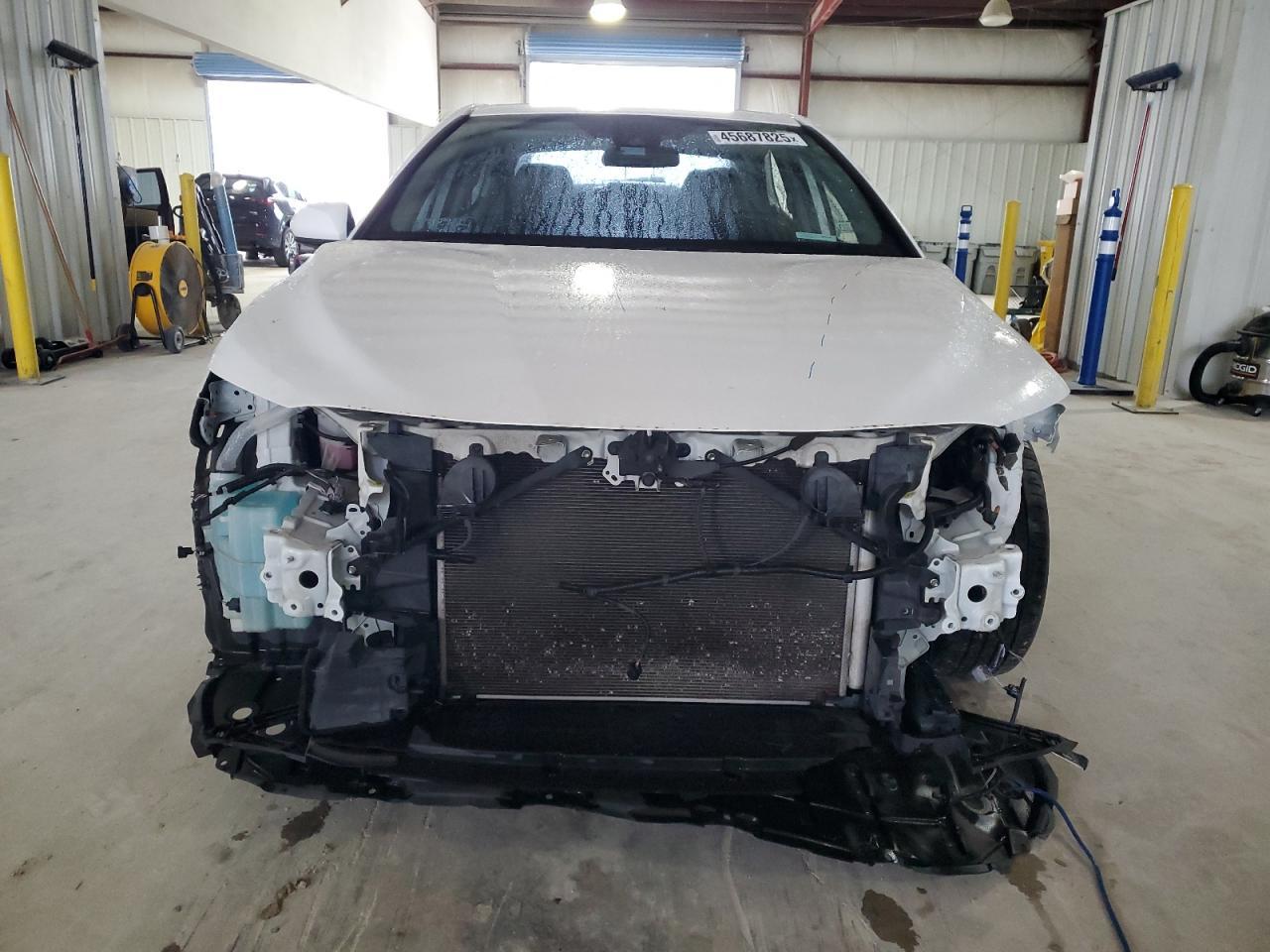 2020 TOYOTA CAMRY LE - Фото 5
