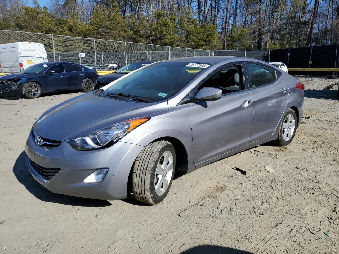 2013 HYUNDAI ELANTRA GL