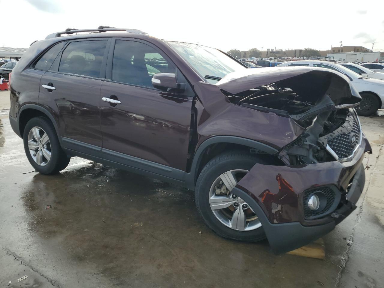 2012 KIA SORENTO EX - Image 4