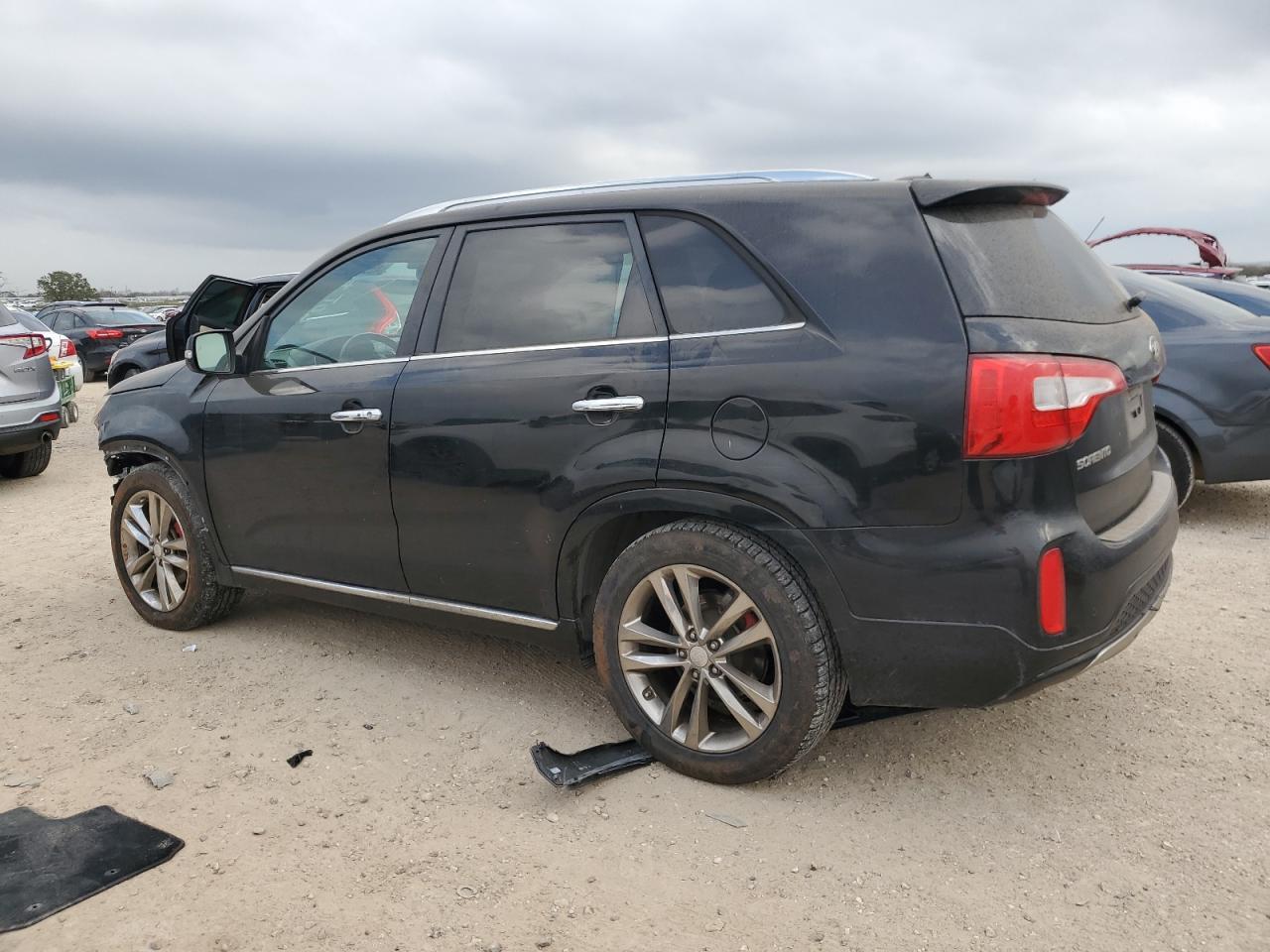 2015 KIA SORENTO SX - Image 2