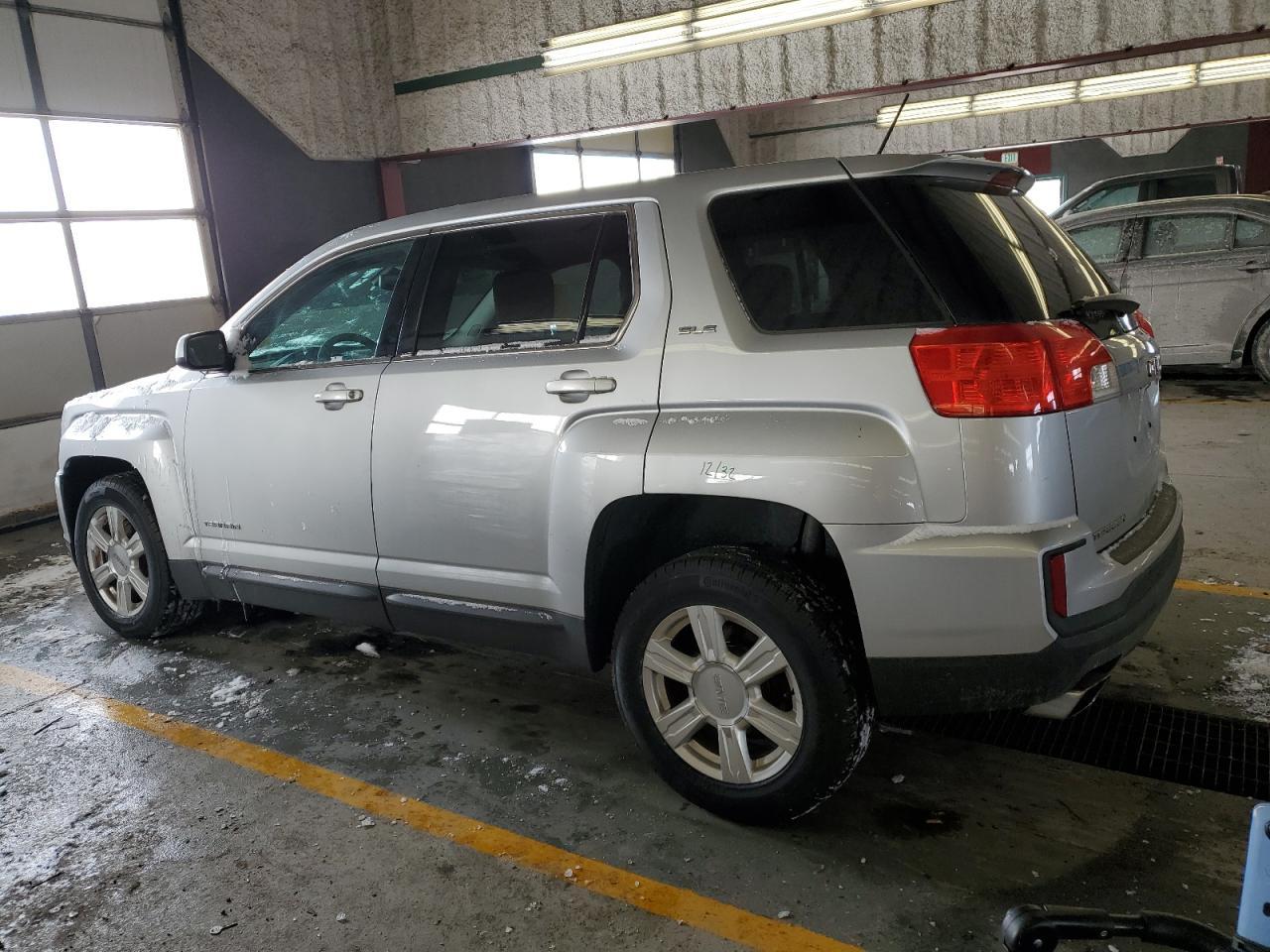2016 GMC TERRAIN SL - Image 2