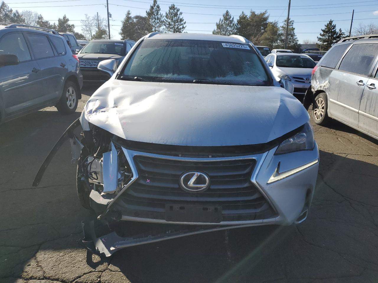 2017 LEXUS NX 200T BA - Фото 5