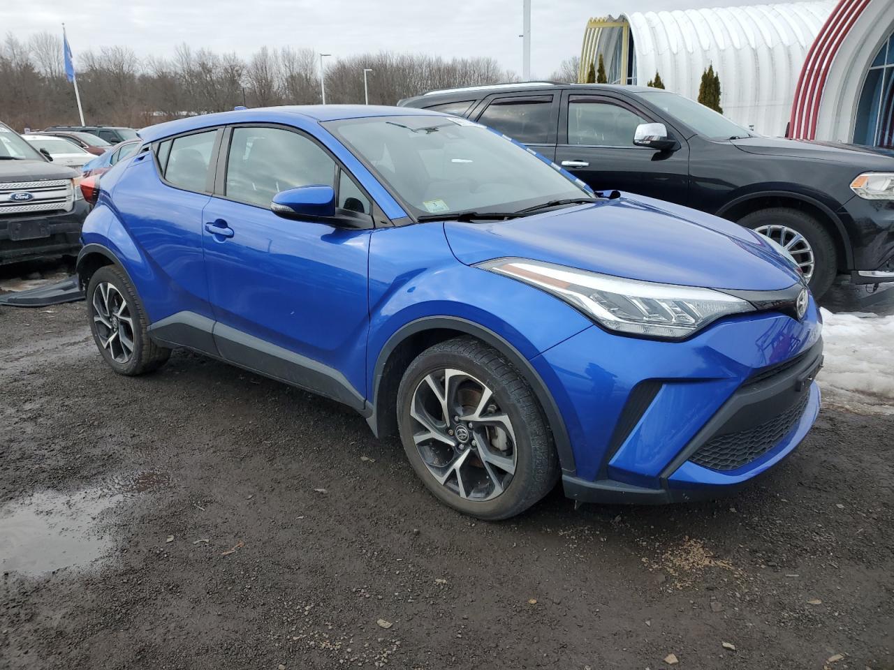 2021 TOYOTA C-HR XLE - Image 4
