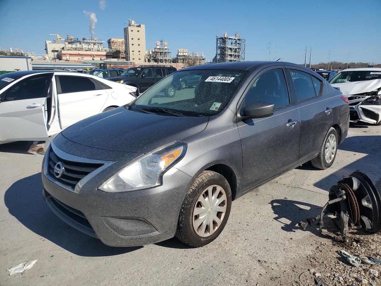 2016 NISSAN VERSA S