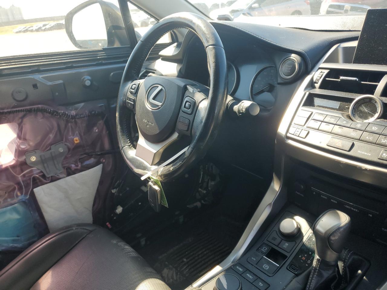 2017 LEXUS NX 200T BA - Фото 7