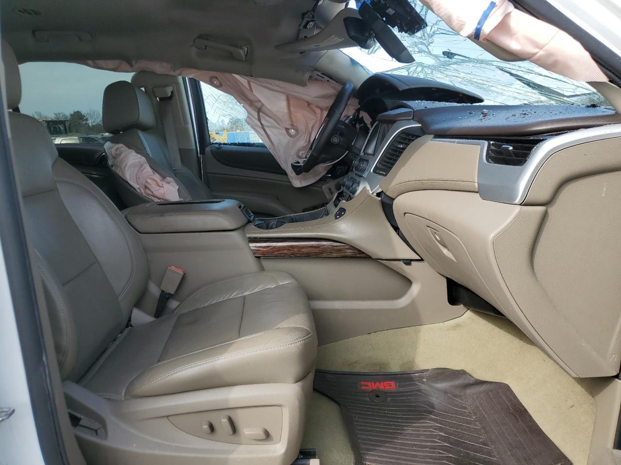2016 GMC YUKON XL C - Image 7