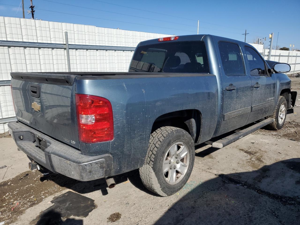 2013 CHEVROLET SILVERADO - Фото 3