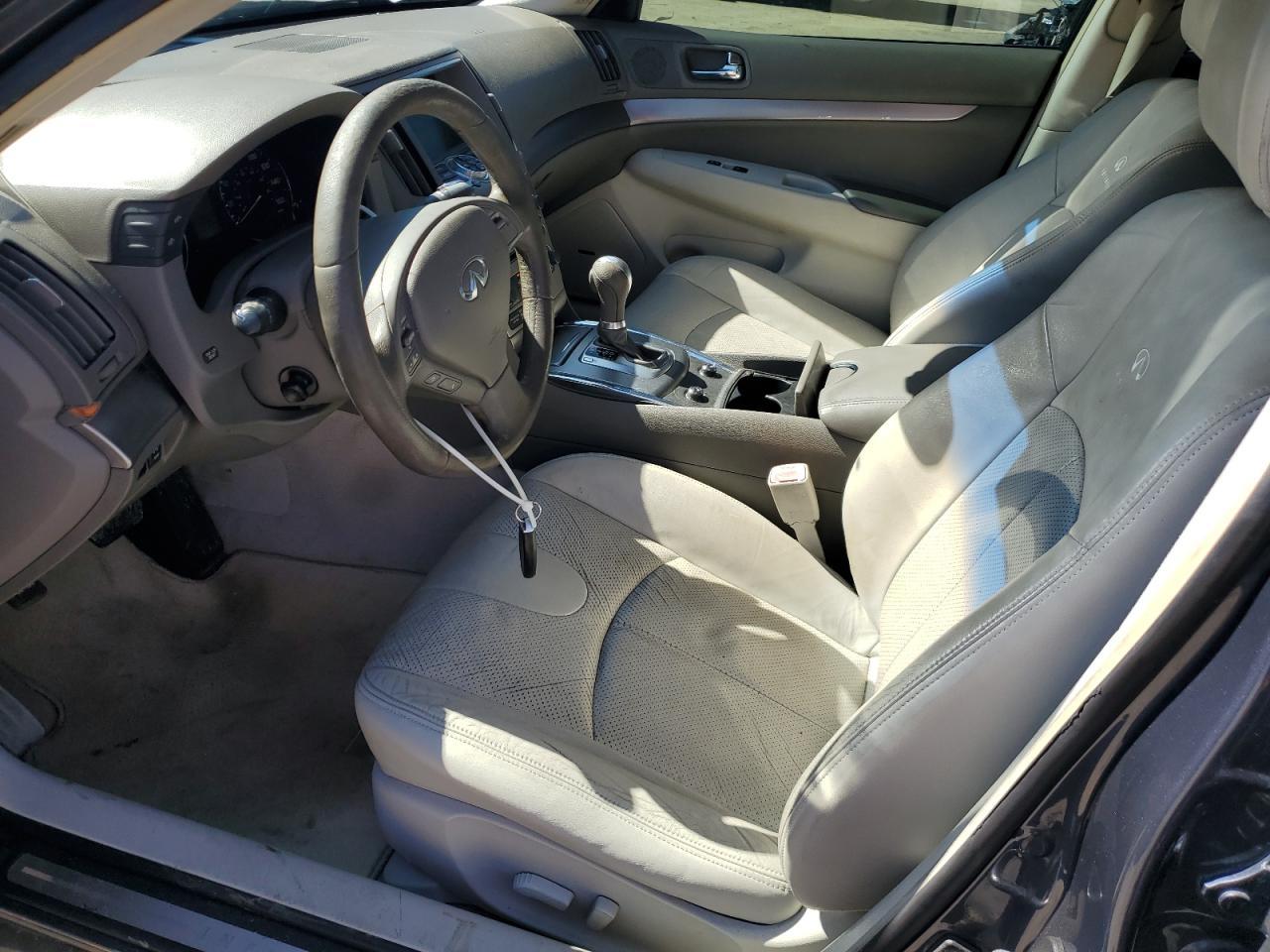 2011 INFINITI G37 BASE - Image 7