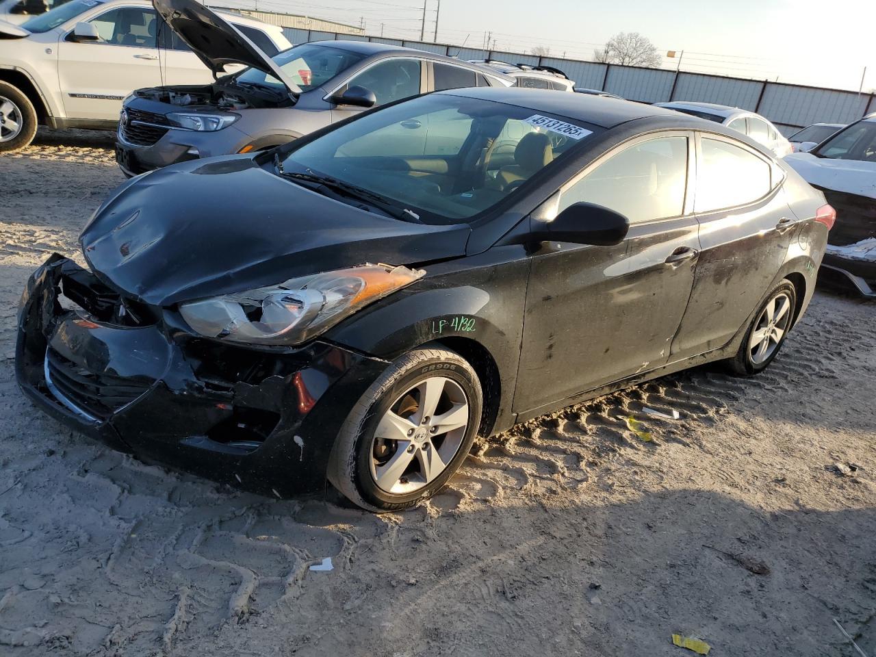 2013 HYUNDAI ELANTRA GL