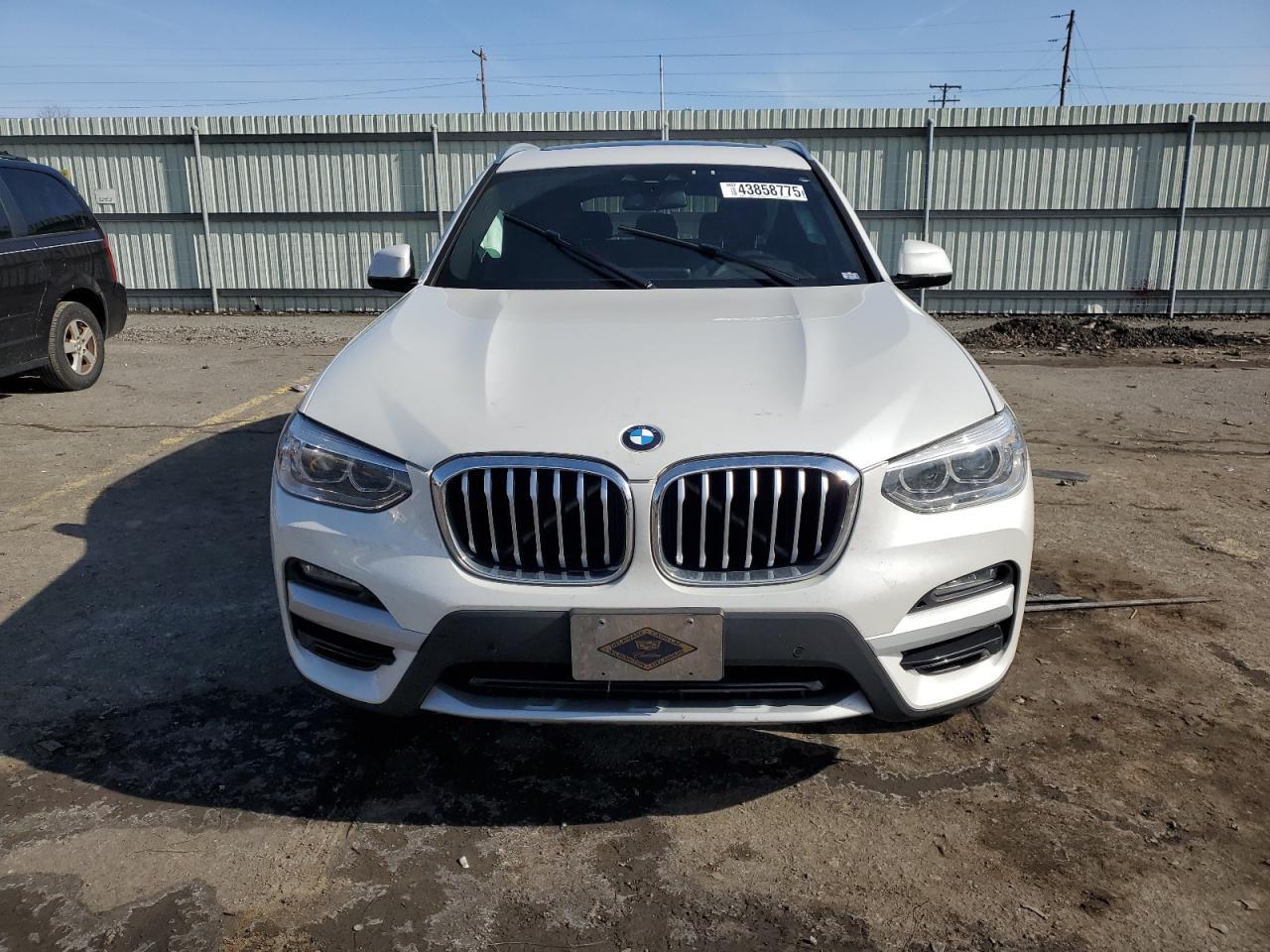 2021 BMW X3 XDRIVE3 - Фото 5