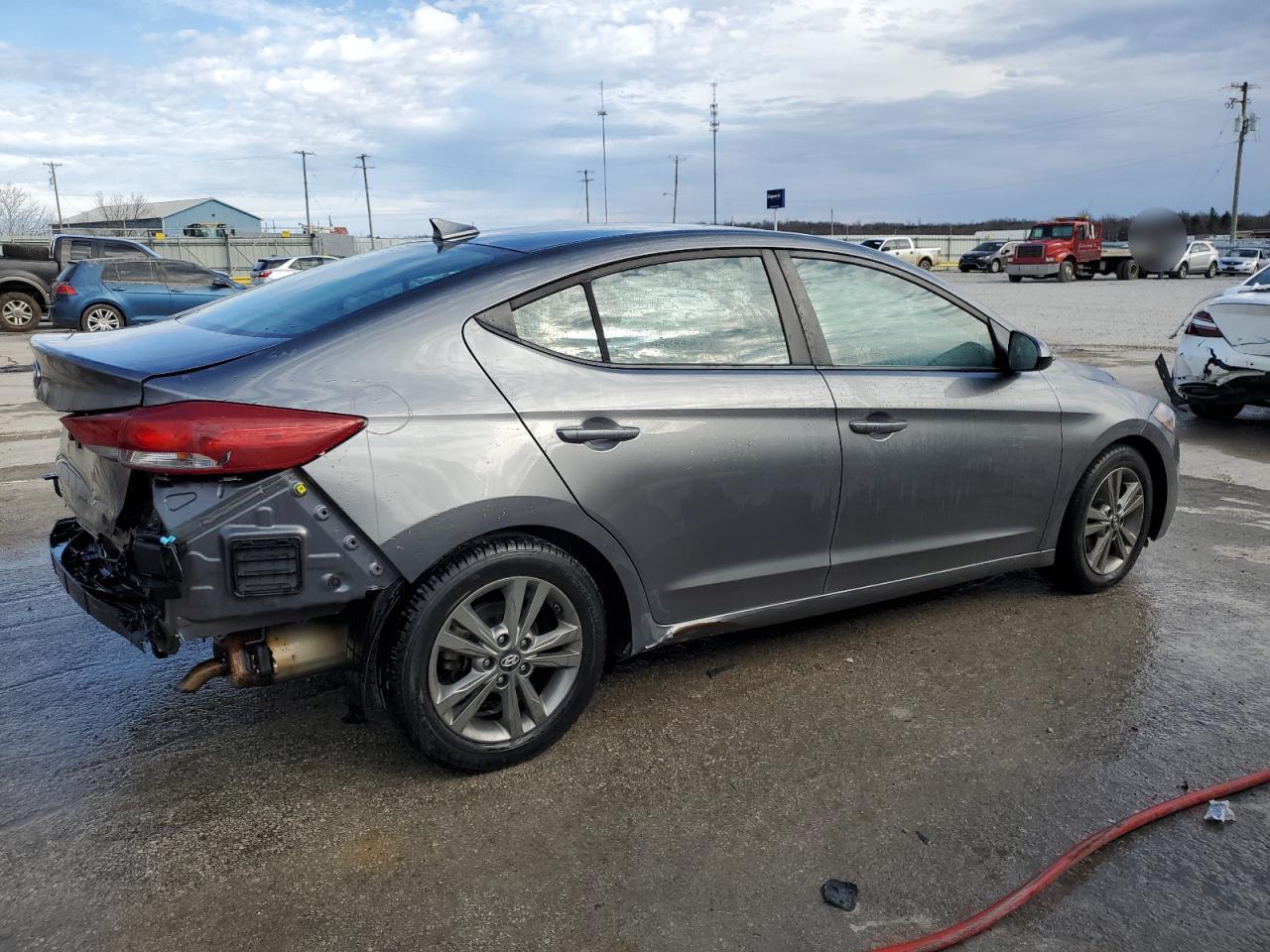 2018 HYUNDAI ELANTRA SE - Фото 3