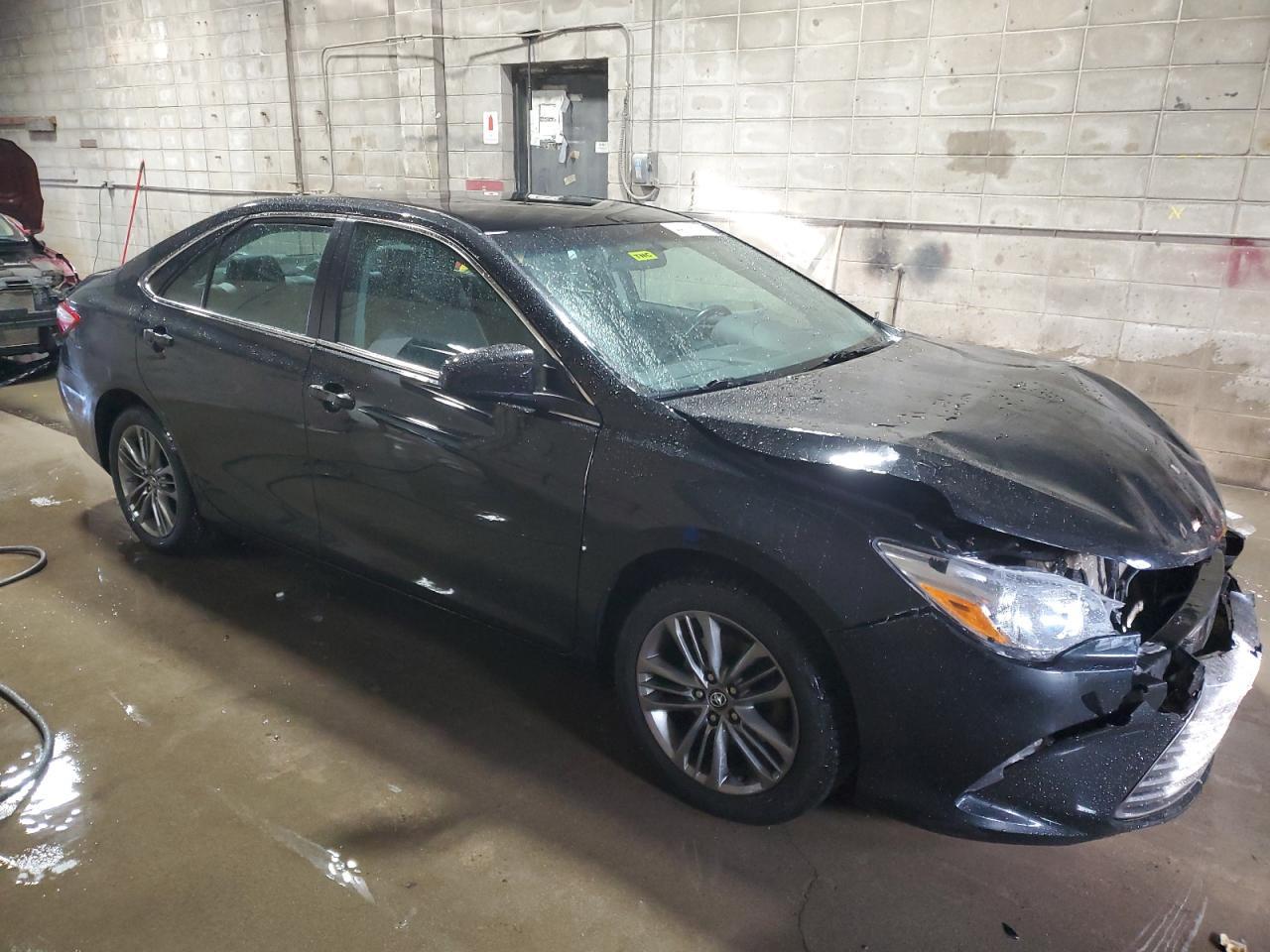 2017 TOYOTA CAMRY LE - Фото 4