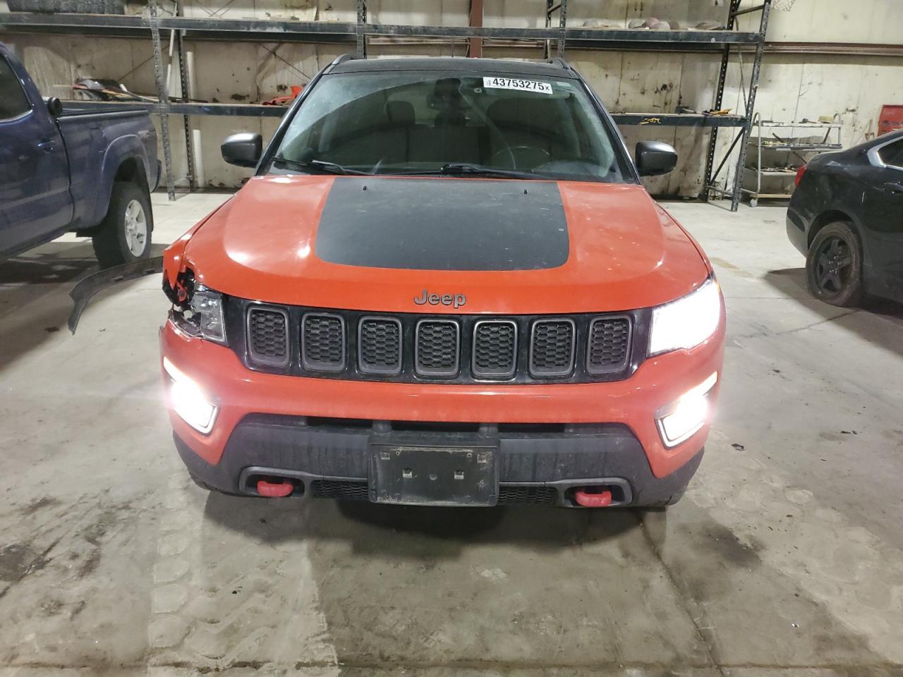 2019 JEEP COMPASS TR - Фото 5