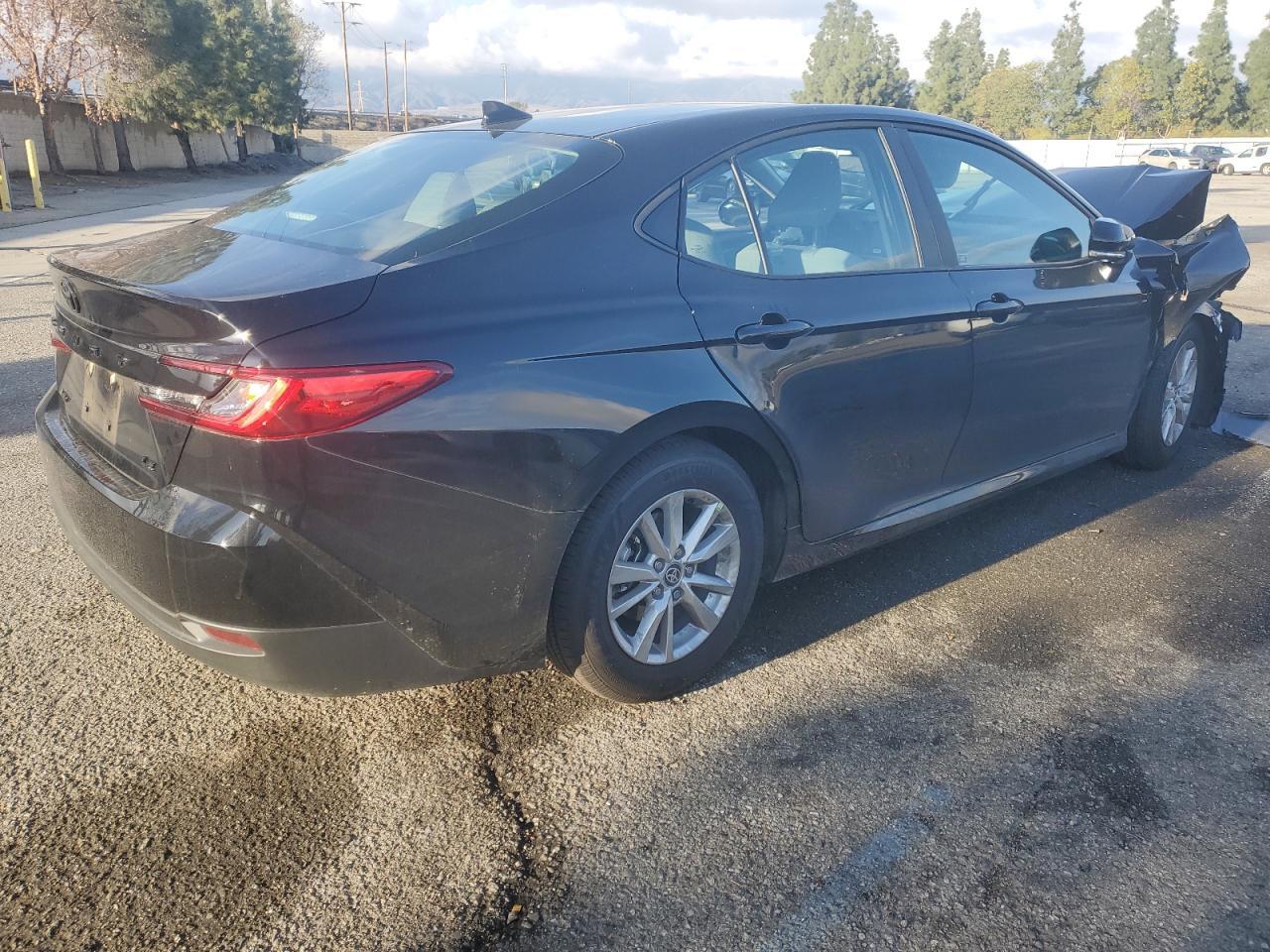 2025 TOYOTA CAMRY XSE - Фото 3