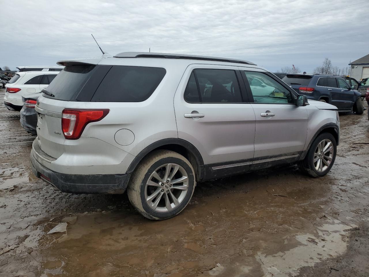 2018 FORD EXPLORER X - Фото 3