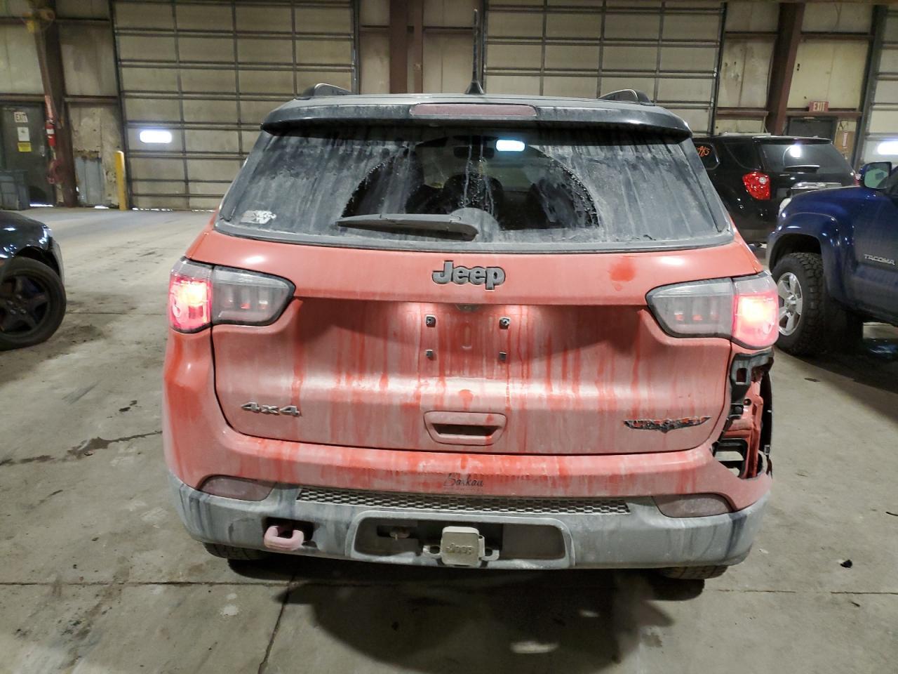 2019 JEEP COMPASS TR - Фото 6