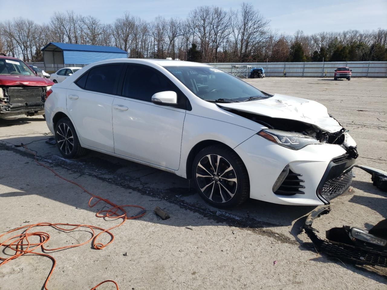 2018 TOYOTA COROLLA L - Фото 4