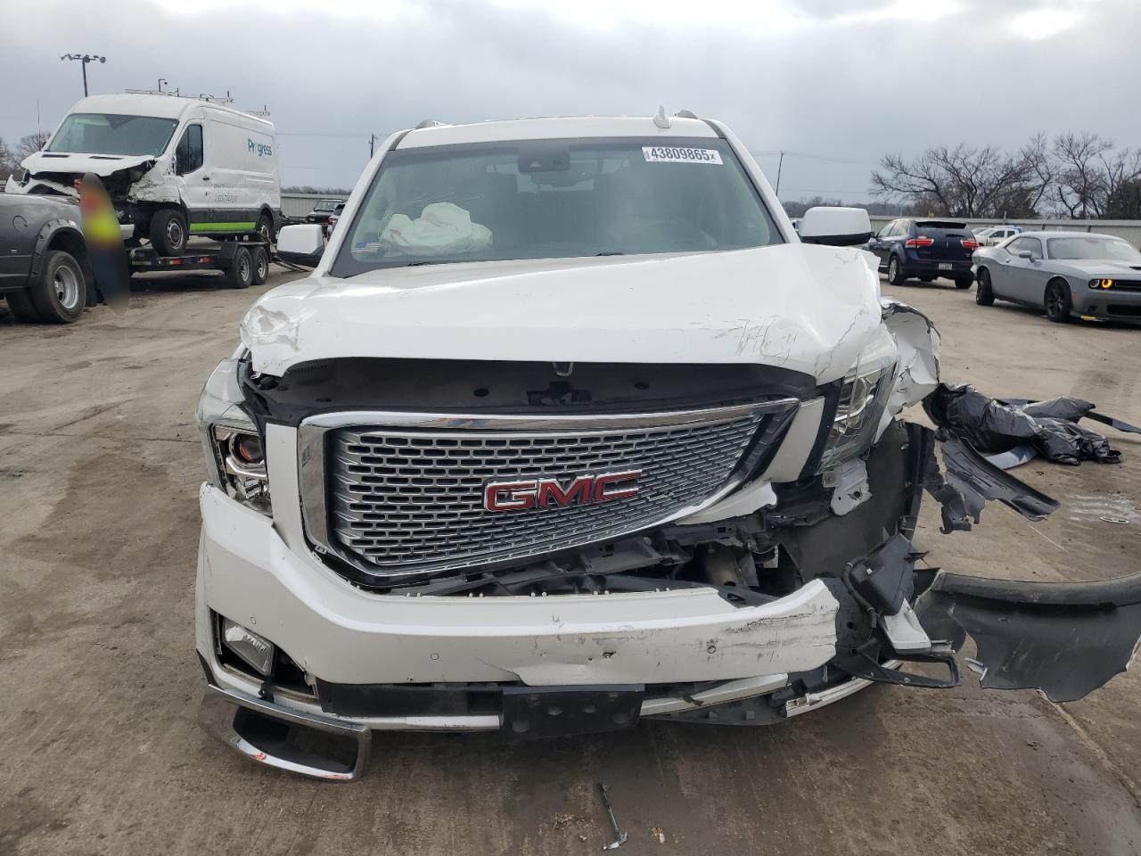 2016 GMC YUKON DENA - Фото 5