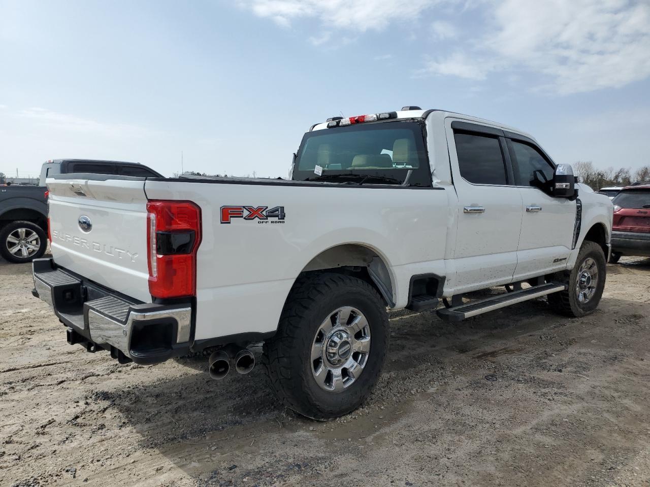 2024 FORD F250 SUPER - Image 3