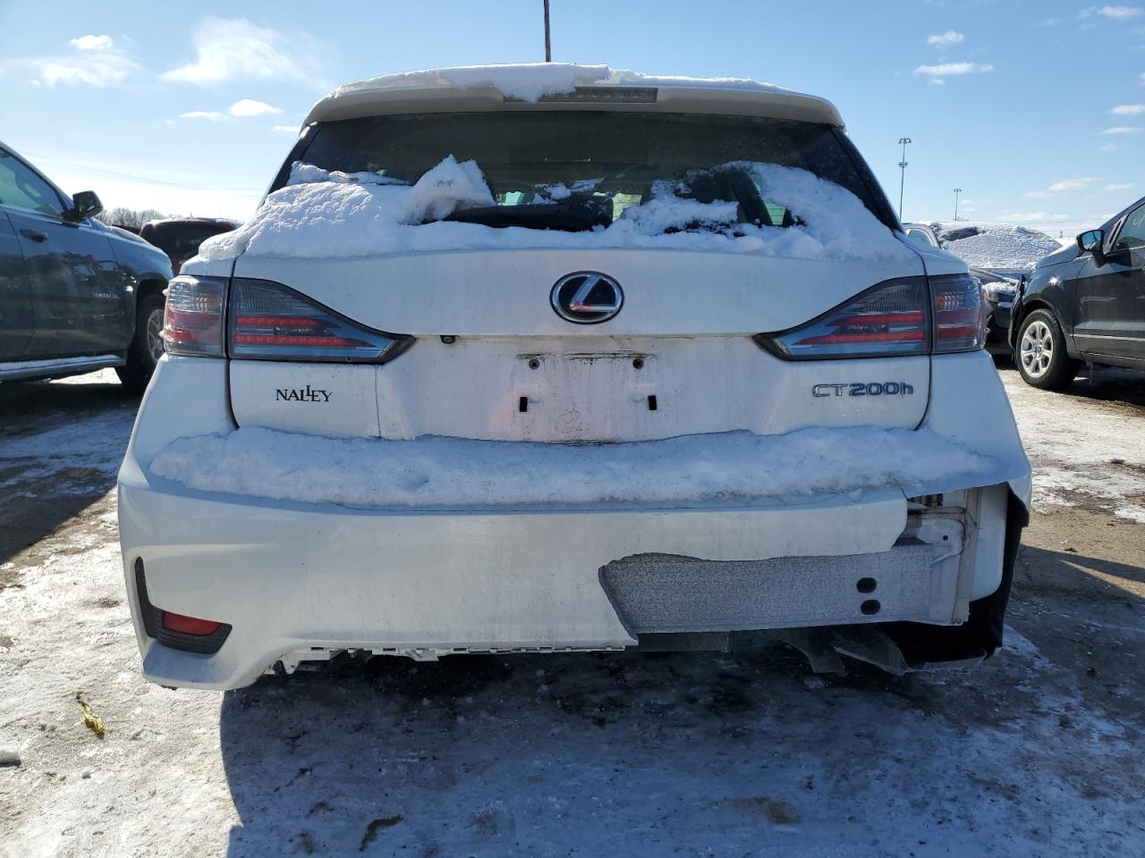 2016 LEXUS CT 200 - Image 6