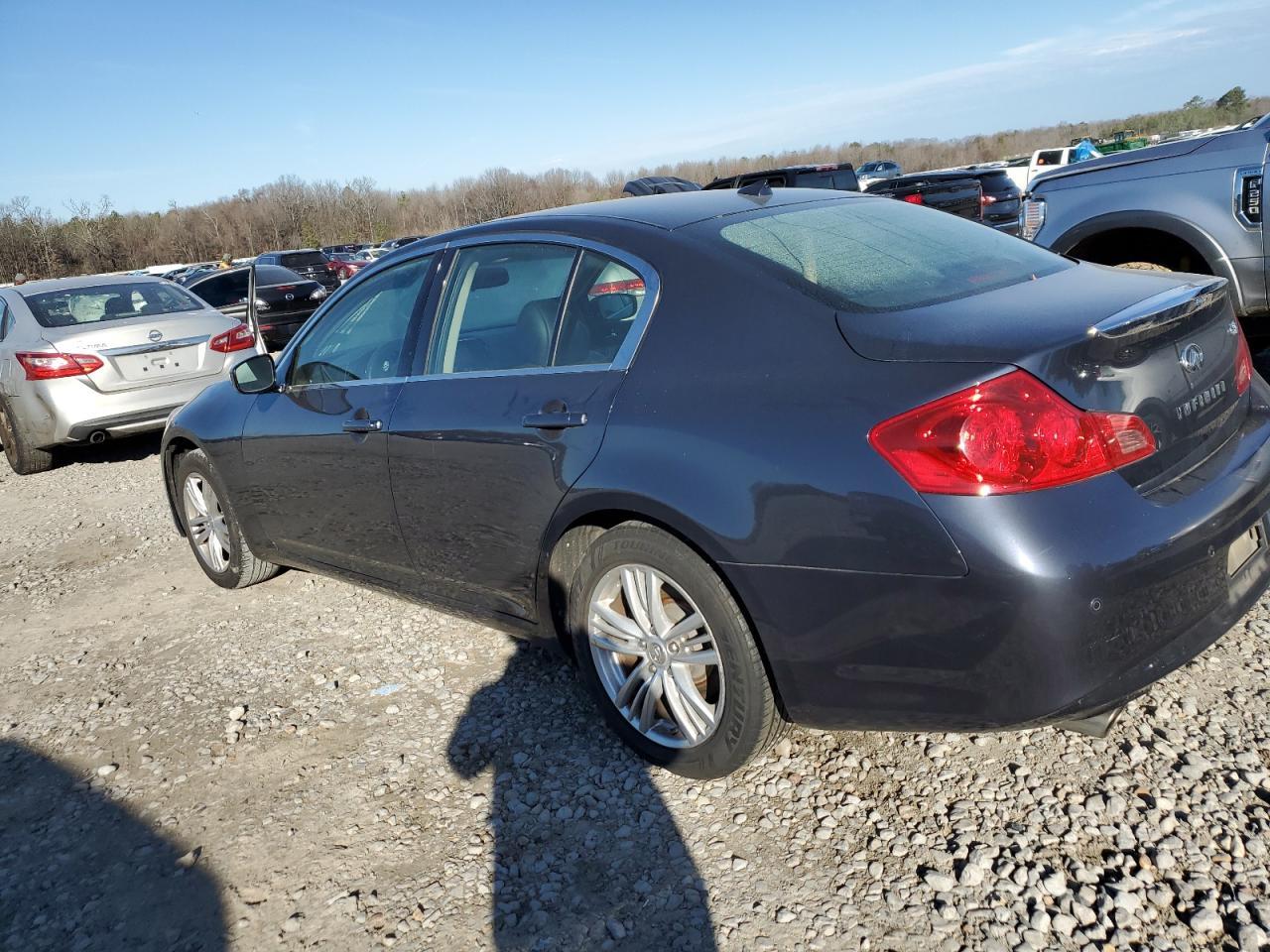 2012 INFINITI G37 - Image 2