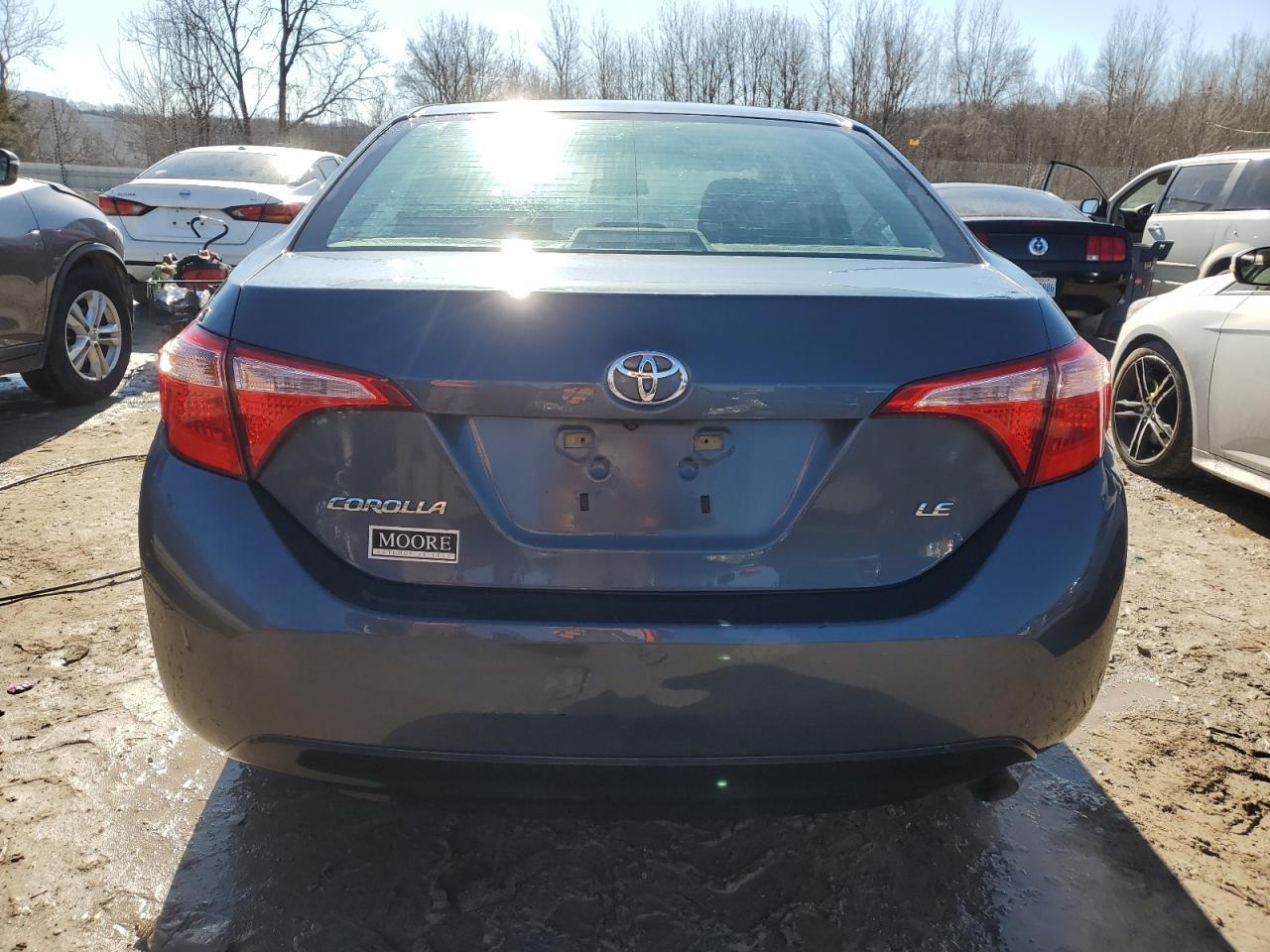 2018 TOYOTA COROLLA L - Image 6