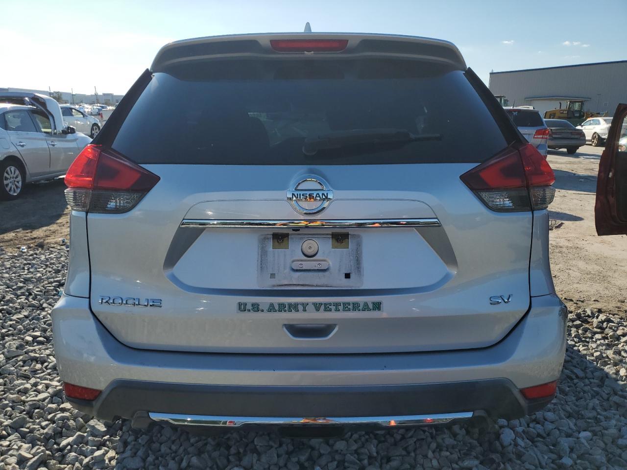 2018 NISSAN ROGUE S - Image 6