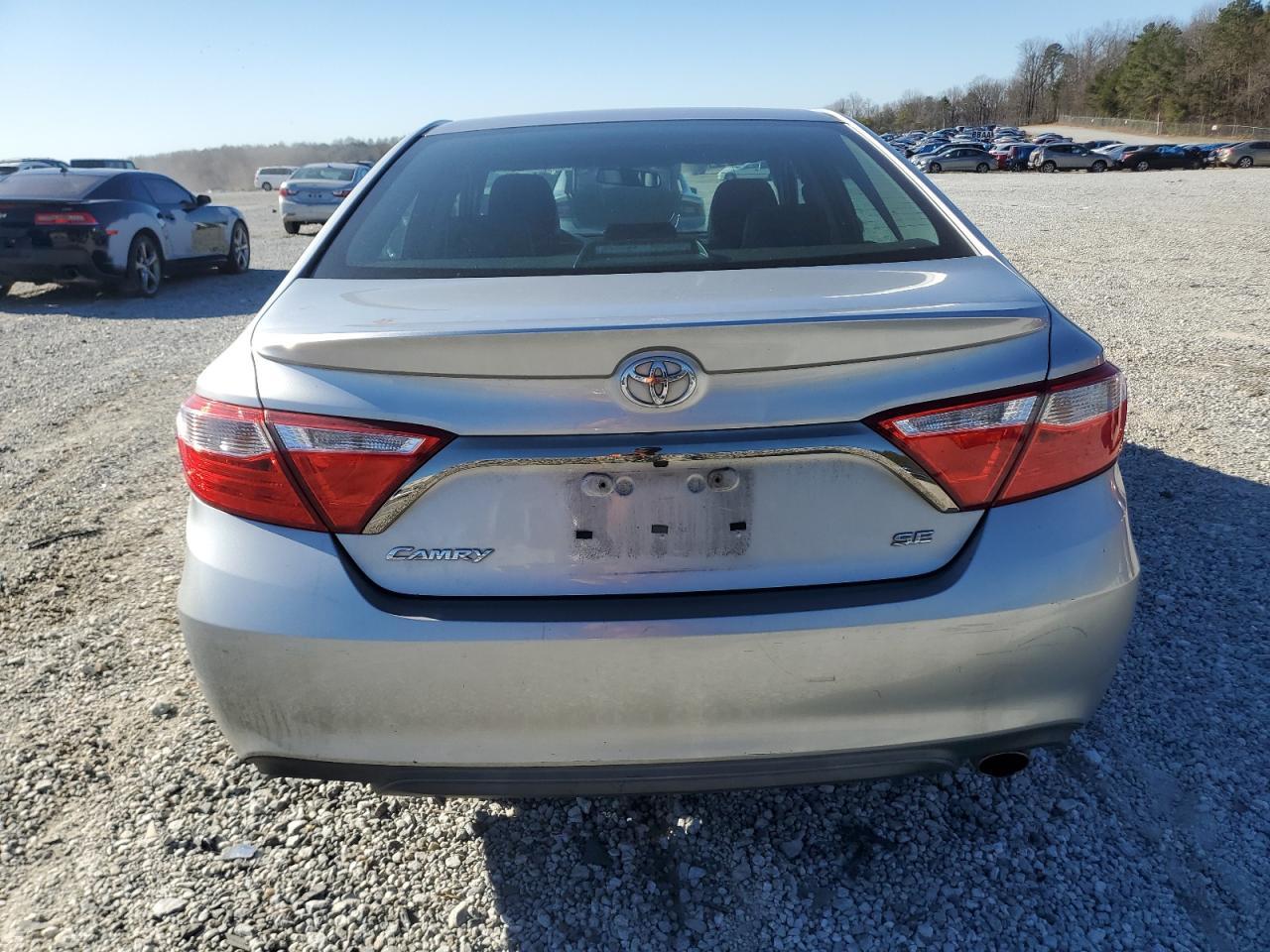2015 TOYOTA CAMRY LE - Image 6