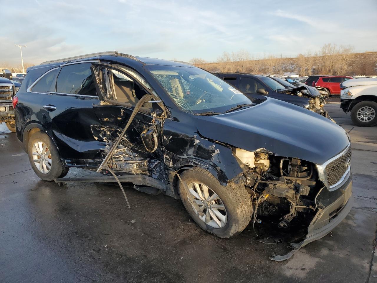 2016 KIA SORENTO LX - Image 4